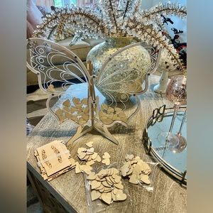 Sweet 16 or Quinceañera Guest Book.